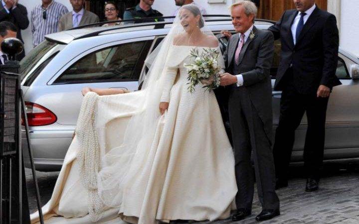 Charlotte di Wellington e Alejandro Santo Domingo sposi