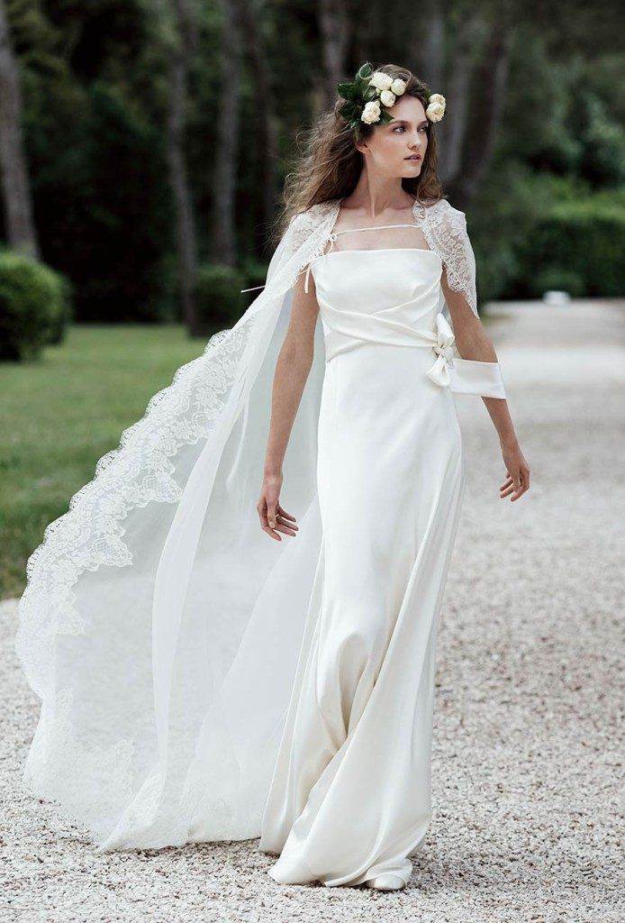 Tendenze L Abito Da Sposa Con La Mantella Weddings