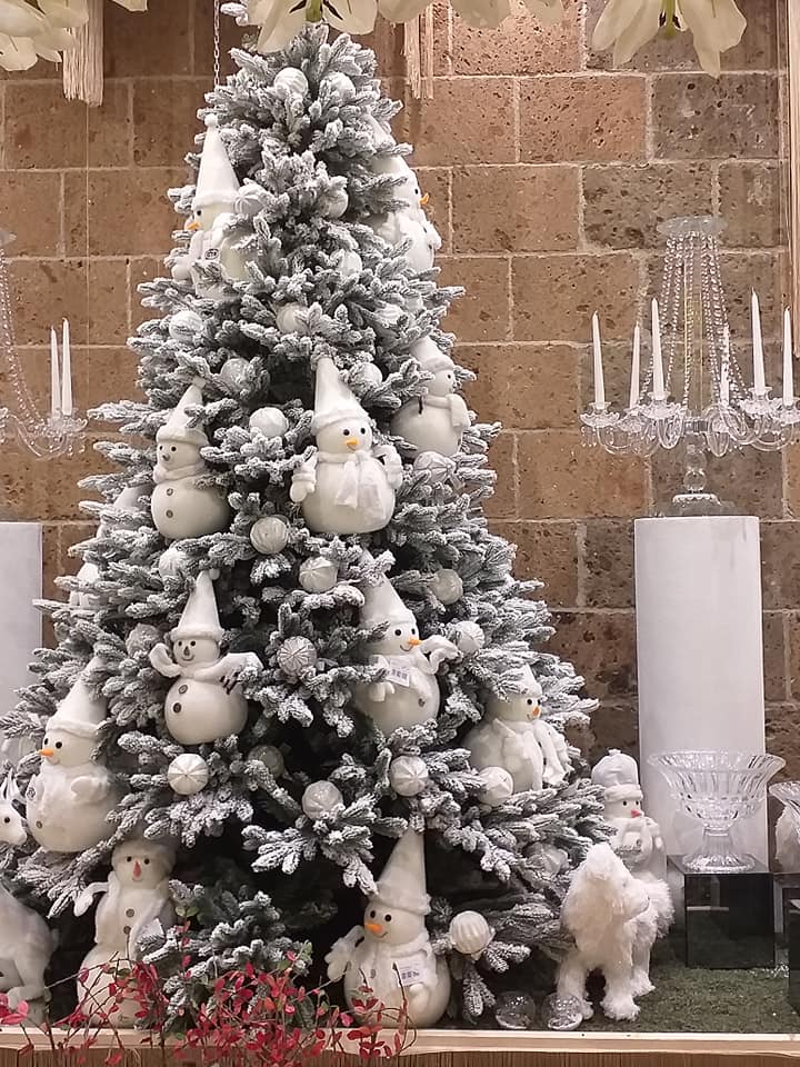 Albero Di Natale Bianco Nero E Oro.L Oscurita Non Esiste Con Il Natale Pichs Weddings